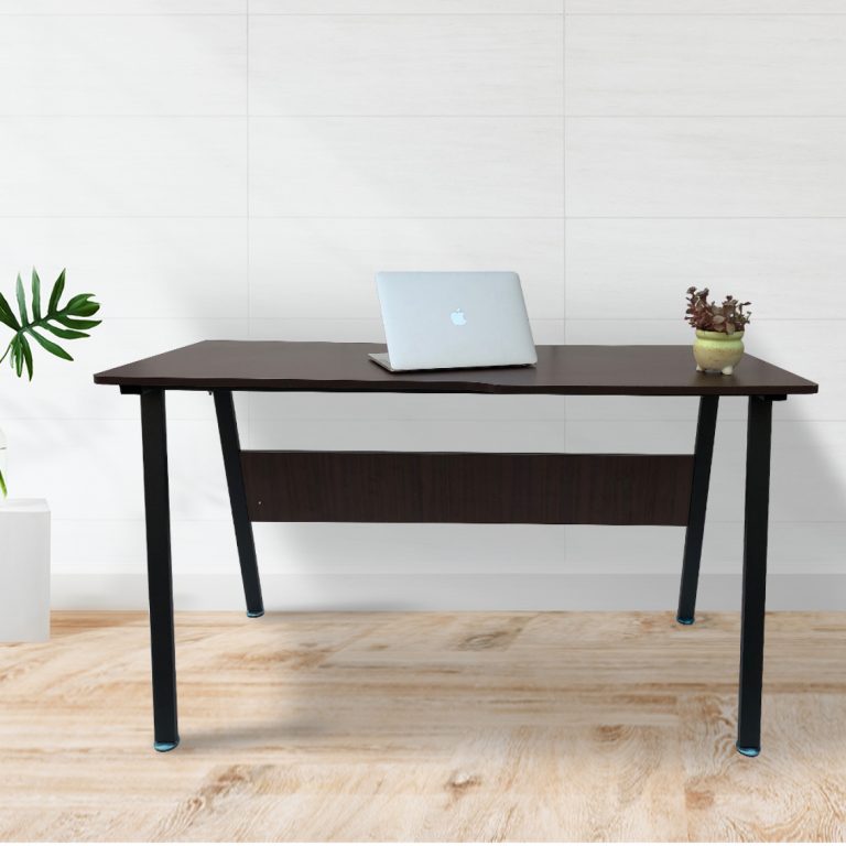 Table d'ordinateur bureau Tough - 130 cm de large - bois marron métal noir - image alternative