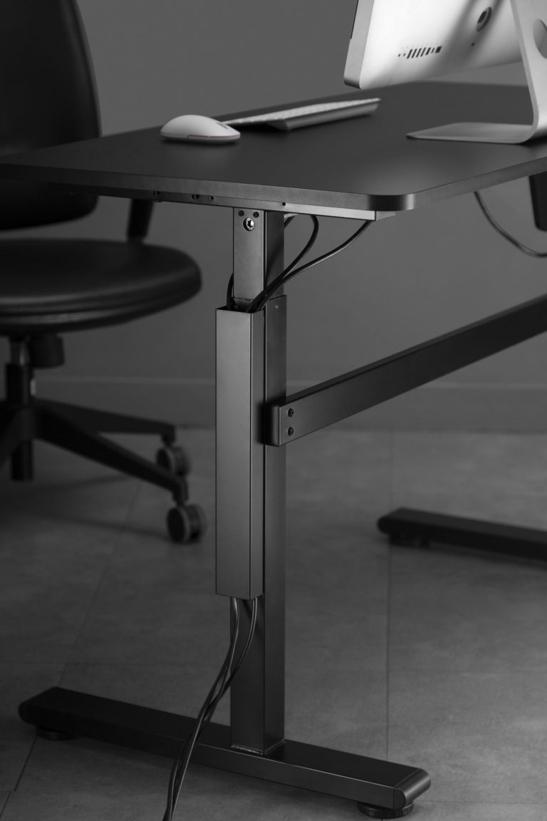 Bureau passe-câbles magnétique - bureau organiseur de câbles - noir - image alternative