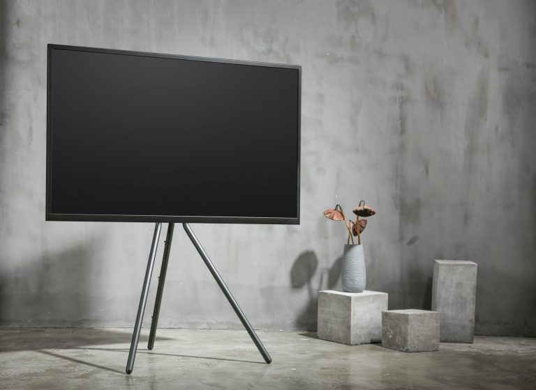 Support pour téléviseur chevalet d'artiste design studio - hauteur 134 cm - jusqu'à 70 pouces - image alternative
