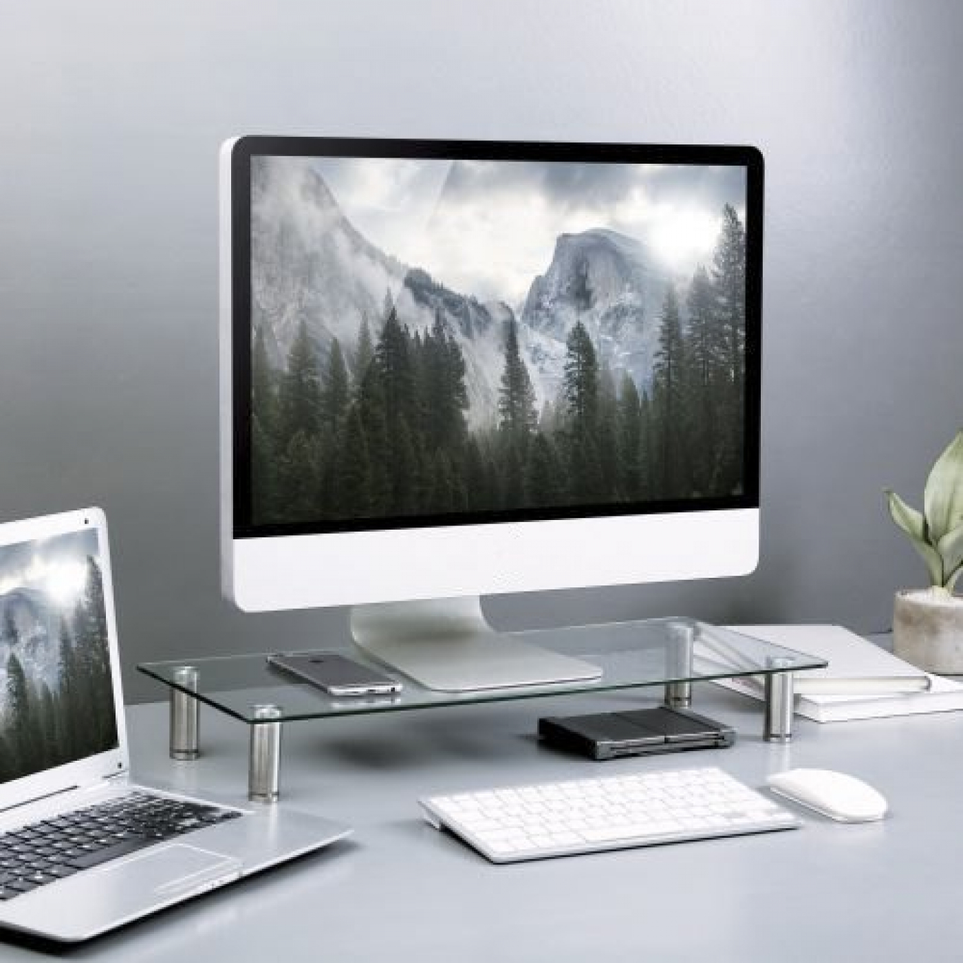 Écran de moniteur en verre aluminium réglable en hauteur - image alternative